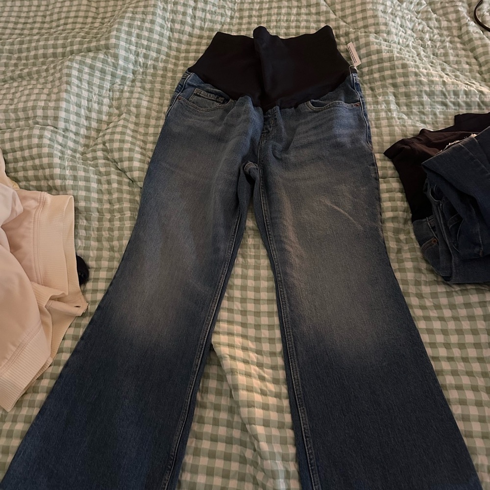 Old navy maternity jeans